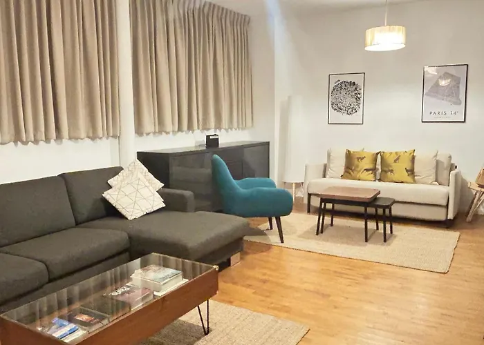 Grand Avec Patio à 14ème * Paris